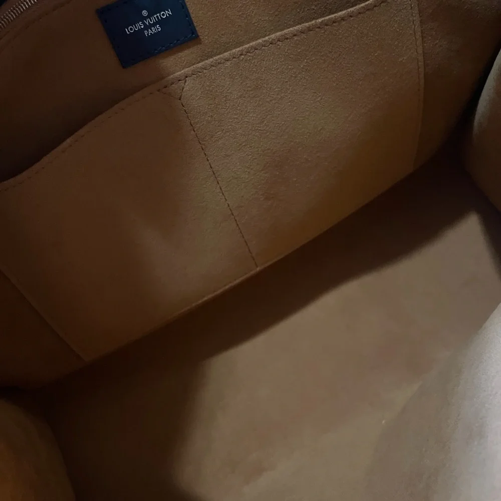 Louis Vuitton onthego gm bag